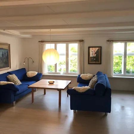 Med Adgang Til Idyllisk Have * 斯瓦尼克