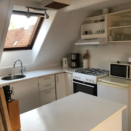 Apartament Med Adgang Til Idyllisk Have Svaneke